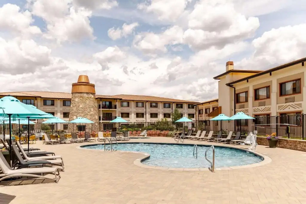 grand-canyon-national-park-hotels-near-holiday-inn-resort-the-squire 1