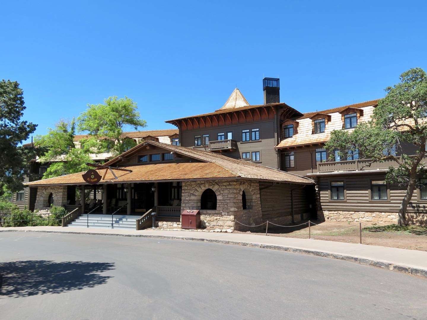 grand-canyon-national-park-lodges-el-tovar-hotel 4