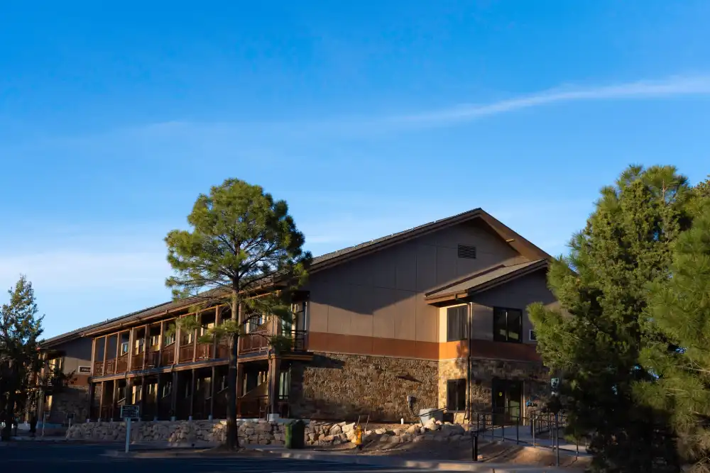 grand-canyon-national-park-lodges-maswik-lodge 2