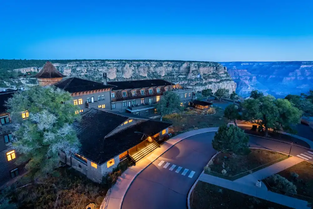 grand-canyon-national-park-lodging6-south-rim-accommodations