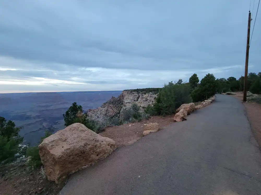 grand-canyon-national-park-trails-rim-trail-kaibab-greenway 8 (1)