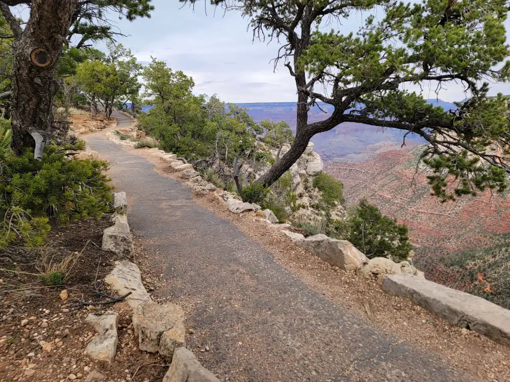 grand-canyon-national-park-trails-rim-trail 2