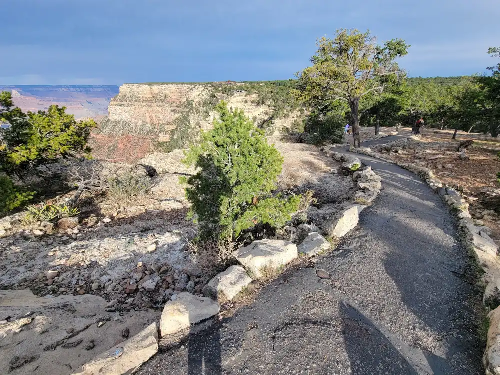 grand-canyon-national-park-trails-rim-trail 3