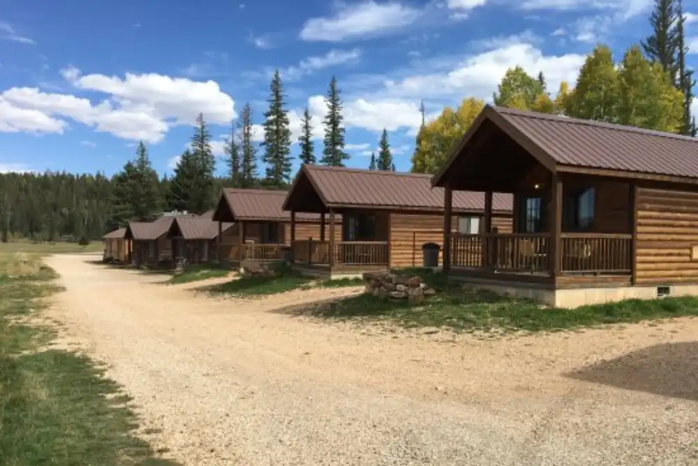 places-to-stay-near-grand-canyon-kaibab-lodge-cabins